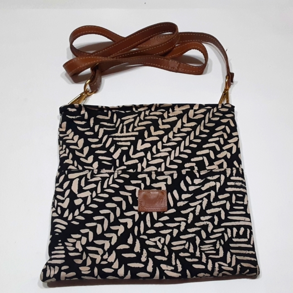 Sseko Foldover Crossbody Bag